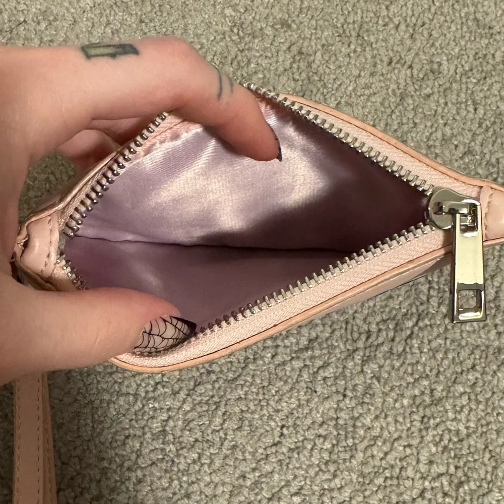 Dollskill Funds R Low coin purse - Picture 3 of 3